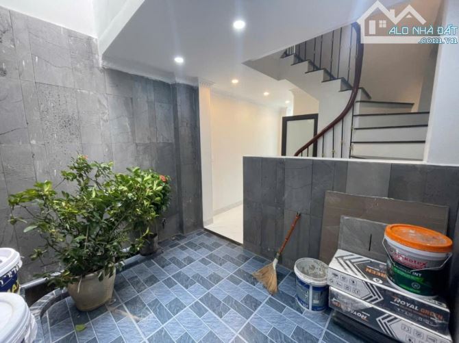 Khu Phân Lô Quân Đội DƯƠNG VĂN BÉ - VĨNH TUY 40m2 - 6 tầng thang máy,nội thất nhập khẩu