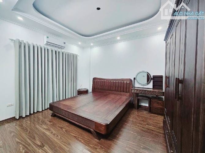 Giảng Võ – Nhà khu quân đội, cô Lan gửi bán 42m² x 5 tầng – 7 tỷ 650