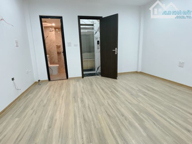 Bán 1Nhà Tặng 1Nhà 75m Nở Hậu x10Ngủ 2Thang Máy 2ÔTô Tải Tránh KD Dòng Tiền GT Thuận Tiện