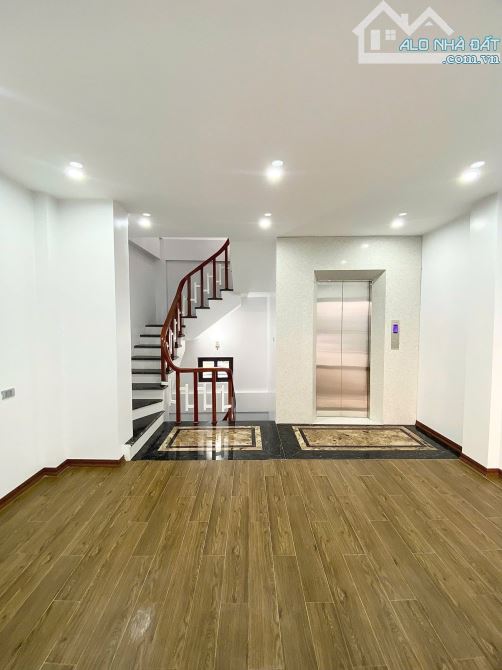 MINH KHAI - LẠC TRUNG, mặt ngõ kinh doanh 80m2 - 6 tầng thang máy, cơ hội vàng sở hữu !