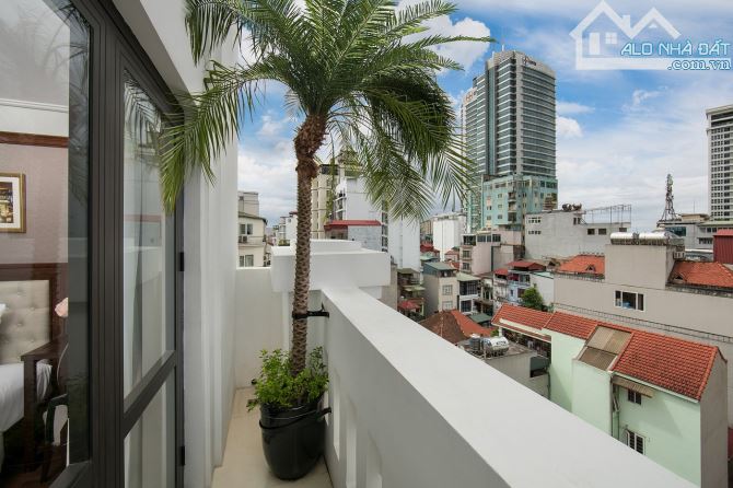 Cần bán nhà mặt phố KS Nguyễn Trường Tộ, DT 260m2x 16 tầng, MT 13m. Giá 240 tỷ