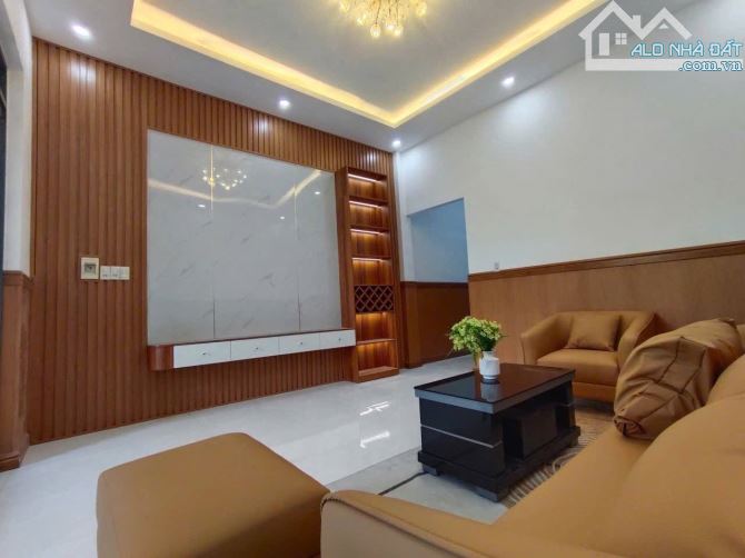 Bán Nhà Hẻm 661 Đường Nguyễn trung trực - 3