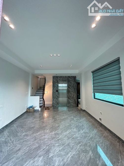 Tôn Đức Thắng 36m – 7 tầng thang máy – 2 thoáng – nội thất đầy đủ – giá 11.45 tỷ