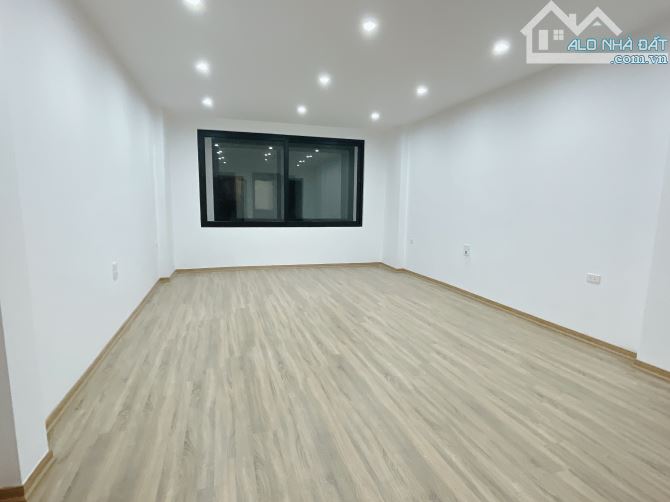 Bán 1Nhà Tặng 1Nhà 75m Nở Hậu x10Ngủ 2Thang Máy 2ÔTô Tải Tránh KD Dòng Tiền GT Thuận Tiện