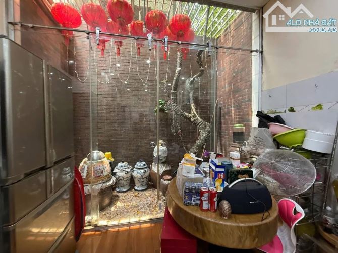 CHÍNH CHỦ NHÀ ĐẸP PHÙNG CHÍ KIÊN- 2 THOÁNG - Ô TÔ ĐỖ TRƯỚC NHÀ NGÀY ĐÊM