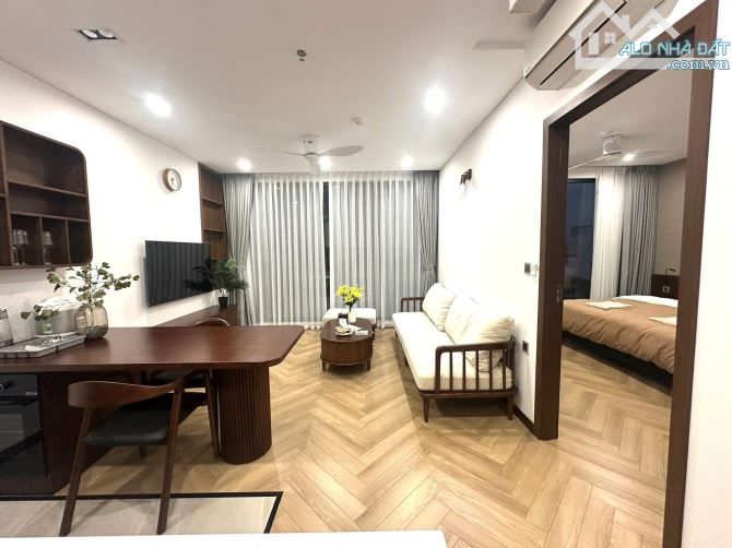 BÁN APARTMENT LIỄU GIAI 140m2, 9T THANG MÁY, MT 8m, 92 TỶ NGÕ ÔTÔ TRÁNH, DÒNG TIỀN 3TỶ/NĂM