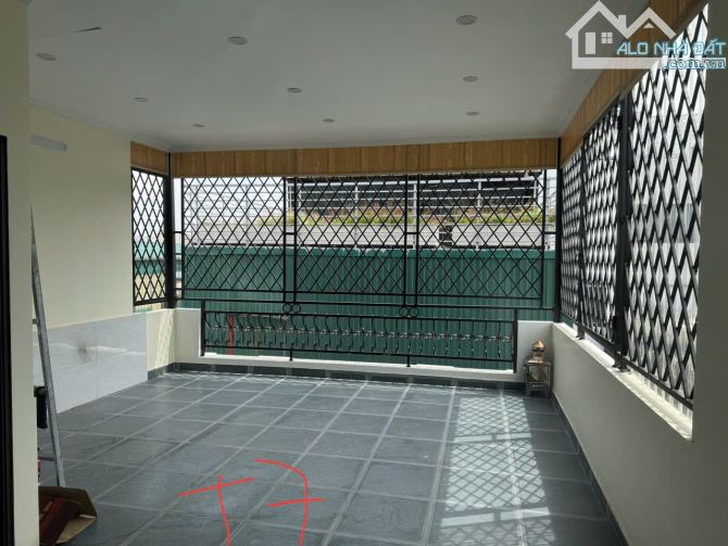 HIẾM NHÀ DOÃN KẾ THIỆN THÔNG SỐ VÀNG, OTO 50M2 7 TẦNG THANG MÁY GIÁ CHỈ 18.5 TỶ.