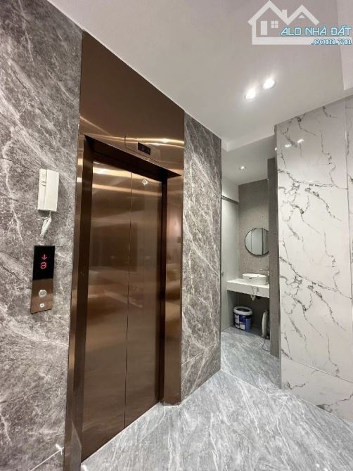 Tôn Đức Thắng 36m – 7 tầng thang máy – 2 thoáng – nội thất đầy đủ – giá 11.45 tỷ