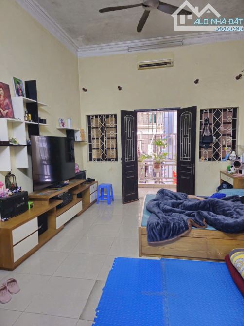 VẠN KIẾP 73.5M2, 3 TẦNG KIÊN CỐ, LÔ GÓC MẶT TIỀN 4.5M NGÕ ĐẸP CÁCH PHỐ30M PHÙ HỢP XÂY CCMN