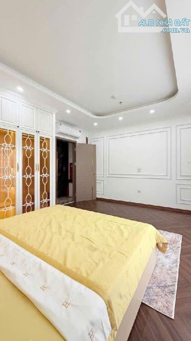 MP ĐẠI LA 40m2 x7tầng THANG MÁY -MT 5m- KINH DOANH