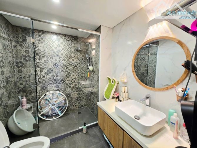 BÁN CHUNG CƯ VƯỜN ĐÀO 689 LẠC LONG QUÂN 125M – 11 TỶ - 5