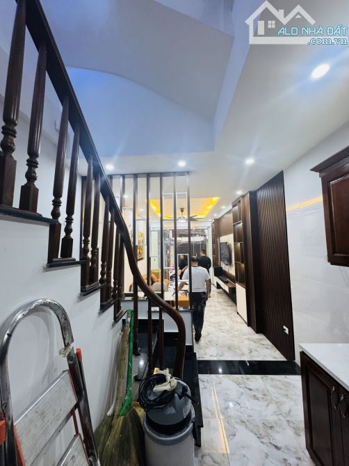 Bán Nhà phố Trần Khát Chân 31M-5 Tầng, full Nt ngõ nông, gần phố hơn 8 tỷ(TL)