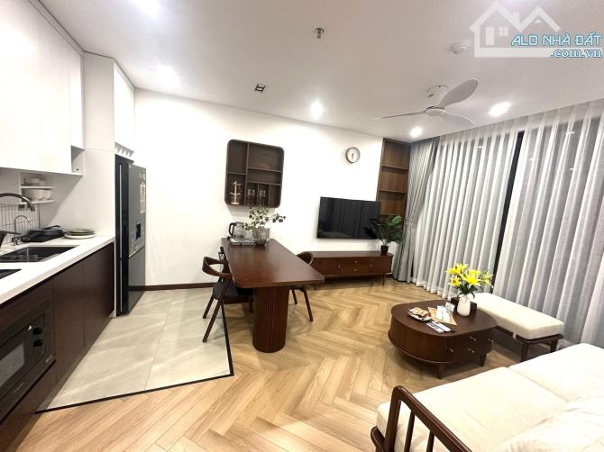 BÁN APARTMENT LIỄU GIAI 140m2, 9T THANG MÁY, MT 8m, 92 TỶ NGÕ ÔTÔ TRÁNH, DÒNG TIỀN 3TỶ/NĂM