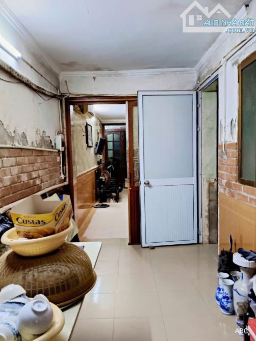 SIÊU PHẨM PHỐ ĐÀO TẤN BA ĐÌNH . NHỈNH 4 TỶ , 3 TẦNG , 3 NGỦ