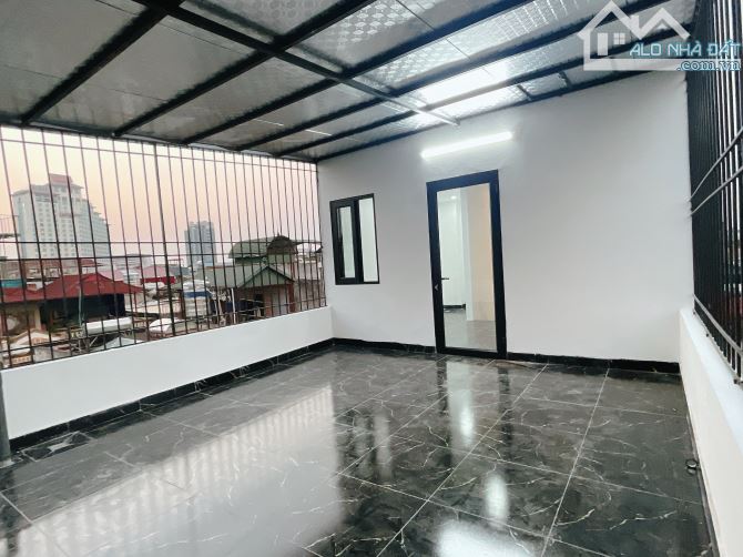 Bán 1Nhà Tặng 1Nhà 75m Nở Hậu x10Ngủ 2Thang Máy 2ÔTô Tải Tránh KD Dòng Tiền GT Thuận Tiện