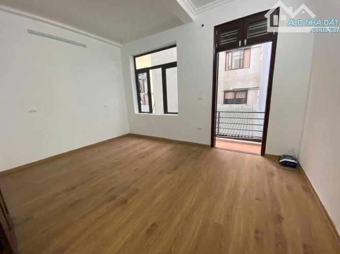 Bán nhà ngõ 142 Đại Từ, Hoàng Mai 35m2, nhỉnh 8 tỷ, 5 tầng, mt: 5m, sổ vuông vắn