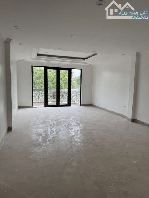 BÁN NHÀ PHÂN LÔ ĐỀN LỪ 2 – 60m² – 7 tầng – thang máy – 2 vỉa hè – đường ô tô tránh