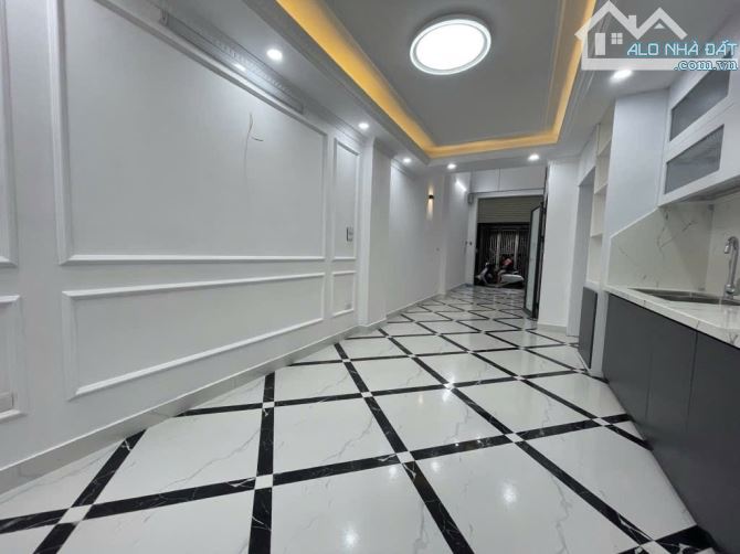 NHÀ MỚI - TỰU LIỆT, NGÕ Ô TÔ TRÁNH - 5 TẦNG XÂY MỚI - 40M - DƯỚI 8 TỶ