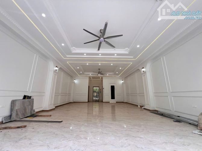 Bán nhà Ngọc Thụy - Long Biện - 115m2 x 6 tầng - Mặt tiền 7m - Container đỗ cửa - KD /VP