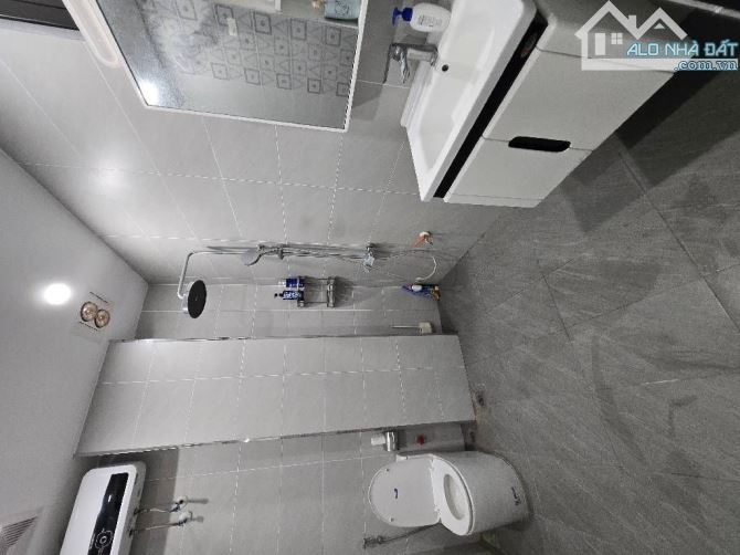 Phân lô Nguyễn An Ninh - 5 Tầng dân xây kiên cố - 4 chỗ lùi cửa - ô chờ thang máy - 7