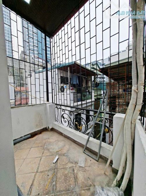 Bán nhà mới phố Cửa Bắc 15m2 5 tầng 3 ngủ, full nội thất sổ đỏ riêng giá 3.85 tỷ