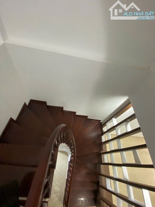 Bán nhà ngõ 142 Đại Từ, Hoàng Mai 35m2, nhỉnh 8 tỷ, 5 tầng, mt: 5m, sổ vuông vắn