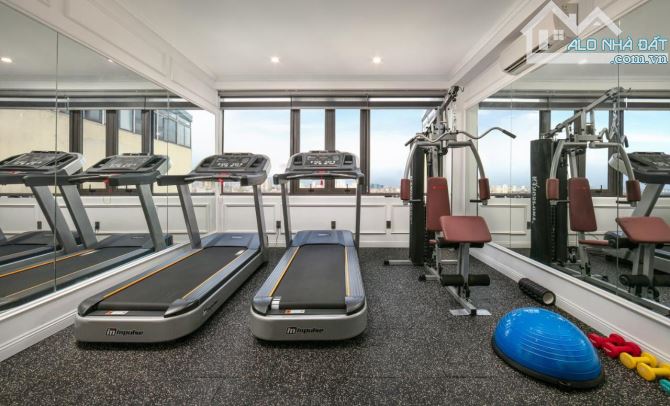 Cần bán nhà mặt phố KS Nguyễn Trường Tộ, DT 260m2x 16 tầng, MT 13m. Giá 240 tỷ