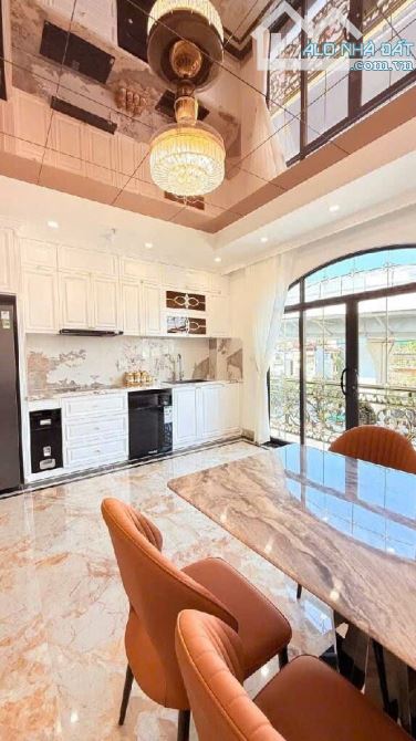 MP ĐẠI LA 40m2 x7tầng THANG MÁY -MT 5m- KINH DOANH