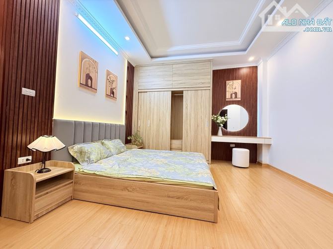 BÁN SIÊU PHẨM PHỐ KIM NGƯU - SIÊU THOÁNG - 30M RA Ô TÔ - 36M2 5 TẦNG - NHỈNH 8 TỶ - HIẾM