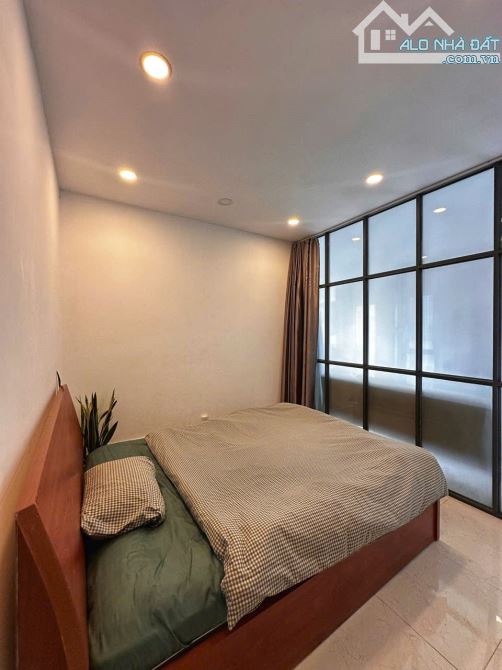 Cho thuê căn hộ 2PN,dt 60m2,rộng thoáng – sát Q1, hỗ trợ 1tr tháng đầu, vào ở ngay