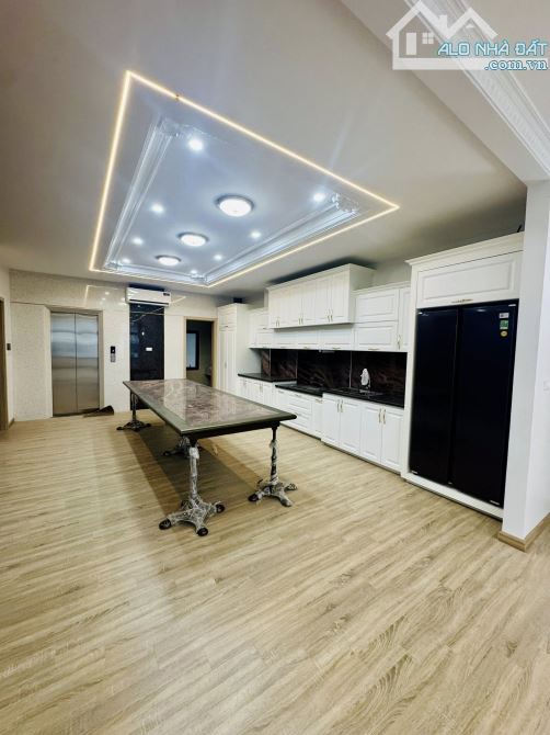 Bán nhà Ngọc Thụy - Long Biện - 115m2 x 6 tầng - Mặt tiền 7m - Container đỗ cửa - KD /VP