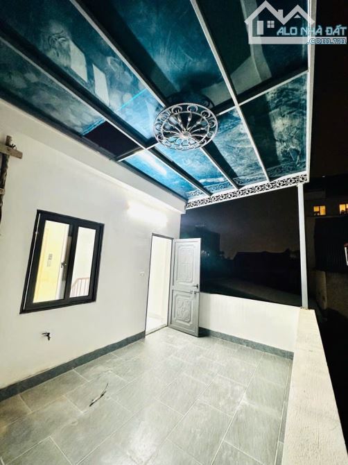 CẦN BÁN NHÀ - TỨ LIÊN - TÂY HỒ - 40 M - 5 TẦNG - MẶT TIỀN 4,8M - 8.9 TỶ - NHÀ MỚI ĐẸP