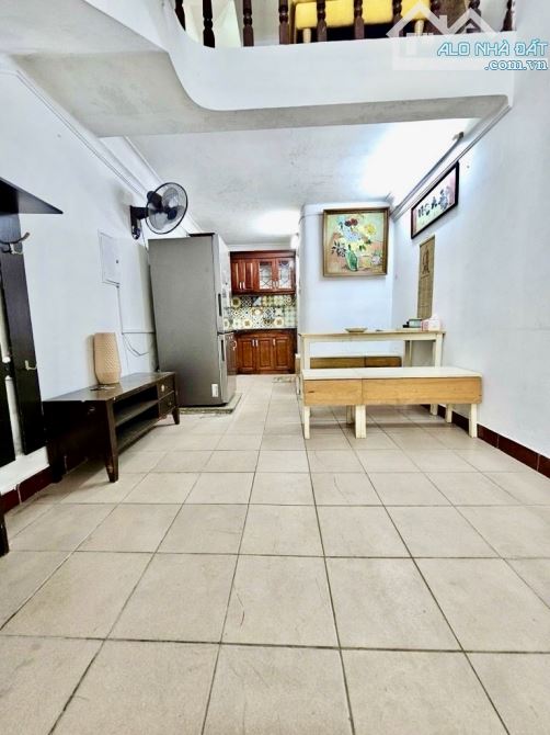 DÂN XÂY - Ô TÔ ĐỖ CỬA -6 TẦNG THOÁNG SÁNG-NHỈNH 8 TỶ SỔ ĐẸP-BA ĐÌNH Gọi ngay Mrs TRIỆU#B