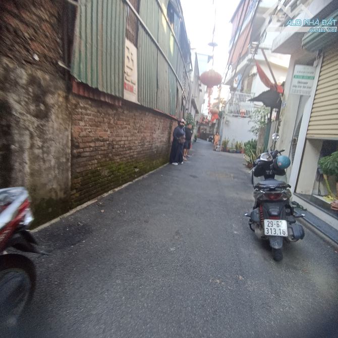 Cần bán mảnh đất đẹp để xây ccmn ở trịnh công sơn gần Lotte gần công viên nước tây hồ