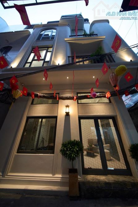 SIÊU PHẨM NHÀ XÂY MỚI- THANG MÁY- 5 TẦNG LÔ GÓC 3 THOÁNG - FULL NỘI THẤT-TRUNG TÂM