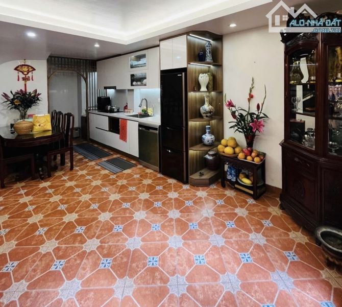 NHÀ ĐẸP HOÀNG HOA THÁM Ở NGAY- DÂN XÂY TÂM HUYẾT-38m 6T MT 5m- GẦN PHỐ- FULL NỘI THẤT