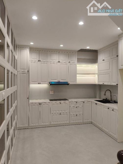 BÁN NHÀ ĐÔNG THIÊN VĨNH HƯNG 38m2 - GẦN PHỐ -NGÕ RỘNG -5 TẦNG -7 PHÒNG NGỦ - NỘI THẤT XỊN