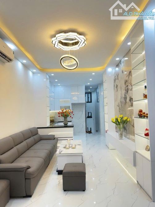 LÔ GÓC HIẾM – 46M2 – 5 TẦNG, CHİ 13 TỶ, 30M RA PHỐ LÊ THANH NGHỊ,CHỦ TẶNG FULL NỘI THẤT