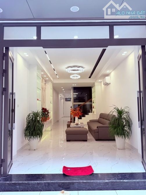 SIÊU PHẨM - HOÀNG CẦU - ĐỐNG ĐA 70.5/80 M - 7 TẦNG - MẶT TIỀN 3.5M - 25.95 TỶ - NGÕ THÔNG