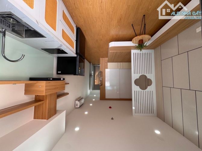 CHDV HOÀNG MAI NỘI THẤT 5 SAO - 6 TẦNG THANG MÁY - DÒNG TIỀN 500TR/NĂM