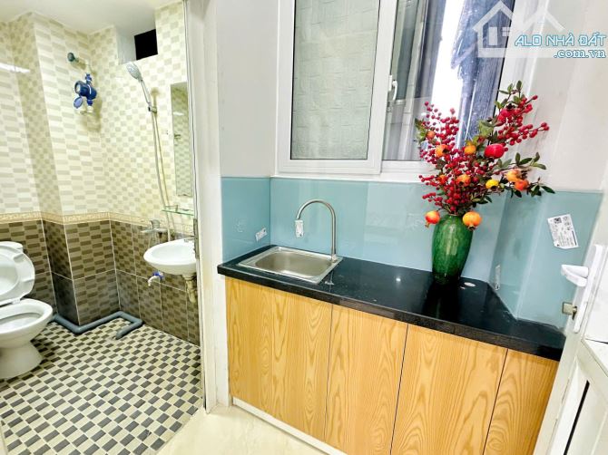 Cho Thuê CCMN Ngõ 43 Trung Kính Cầu Giấy 30m2 Studio Cửa Sổ Giặt Riêng Thang Máy Full Đồ - 13