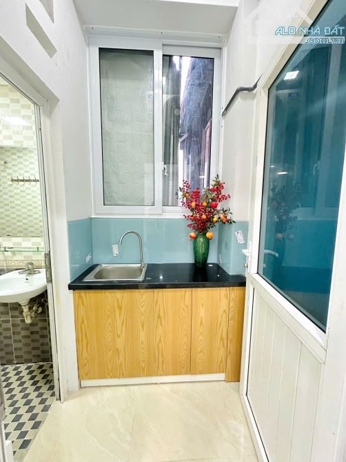 Cho Thuê CCMN Ngõ 43 Trung Kính Cầu Giấy 30m2 Studio Cửa Sổ Giặt Riêng Thang Máy Full Đồ - 14