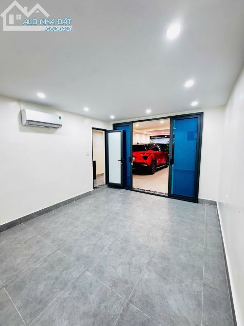 Chính chủ bán căn hộ tập thể tầng 1,Quỳnh Mai, Hai Ba Trưng