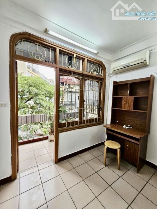 DÂN XÂY - Ô TÔ ĐỖ CỬA -6 TẦNG THOÁNG SÁNG-NHỈNH 8 TỶ SỔ ĐẸP-BA ĐÌNH Gọi ngay Mrs TRIỆU#B