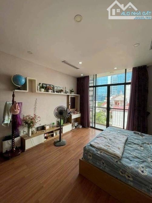 BÁN NHÀ CẦU GIẤY GẦN PHỐ OTO DT106m2 NHÀ DÂN XÂY Ở. Chỉ 21 TỶ