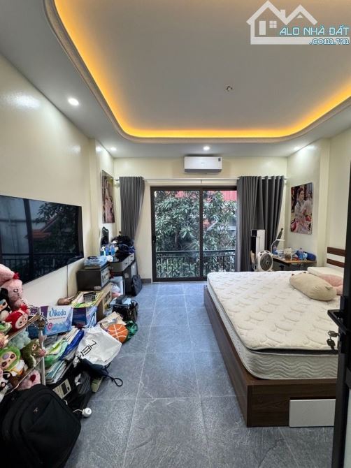 SIÊU PHẨM 33m2 OTO ĐỖ CỬA-MẶT TIỀN KHỦNG-NỞ HẬU-VÀI BƯỚC RA PHỐ-TƯƠNG LAI RỰC RỠ!