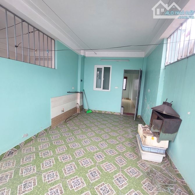 Bán nhà Linh Đàm ô tô đỗ cổng 35m 5 tầng ở ngay