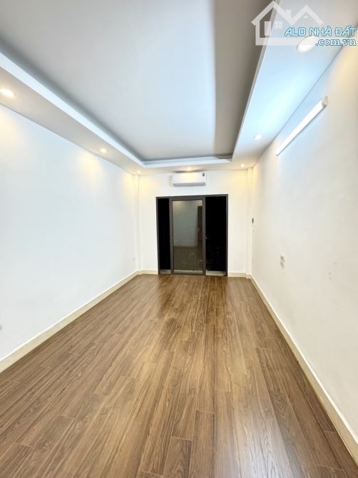 BÁN NHÀ ĐÔNG THIÊN Ô TÔ ĐỖ CỬA - NHÀ MỚI - 3 BƯỚC RA PHỐ - TIỆN ÍCH BẠT NGÀN