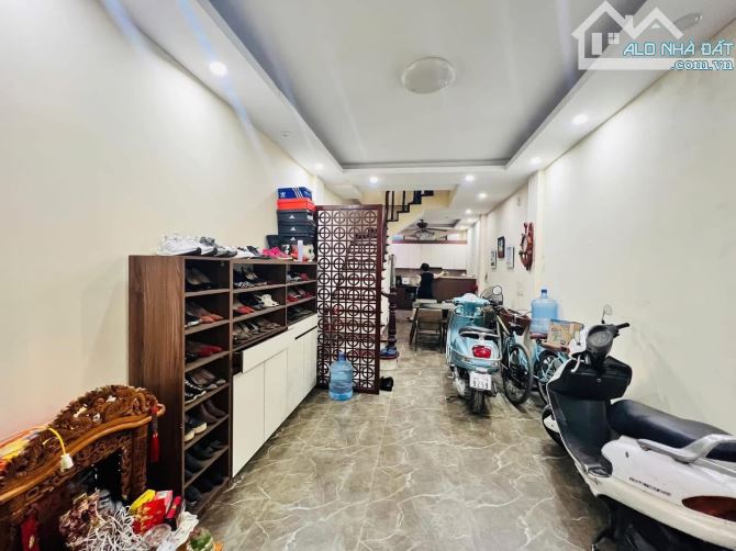 CHỦ MÓT BÁN LẮM RỒI Ạ GIẢM 900TR… GẤP… GẤP NHÀ ĐẸP GẦN PHỐ - 2 MẶT THOÁNG TRƯỚC SAU.