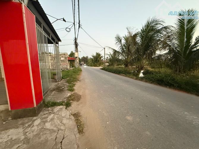 Bán nhà mặt đường,dt 160m²,mặt đường to,ô tô đỗ cửa tại Cao Minh, Vĩnh Bảo, Hải Phòng